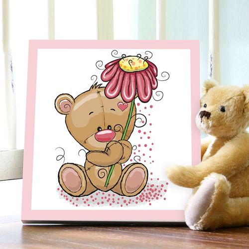 Teddy with flower